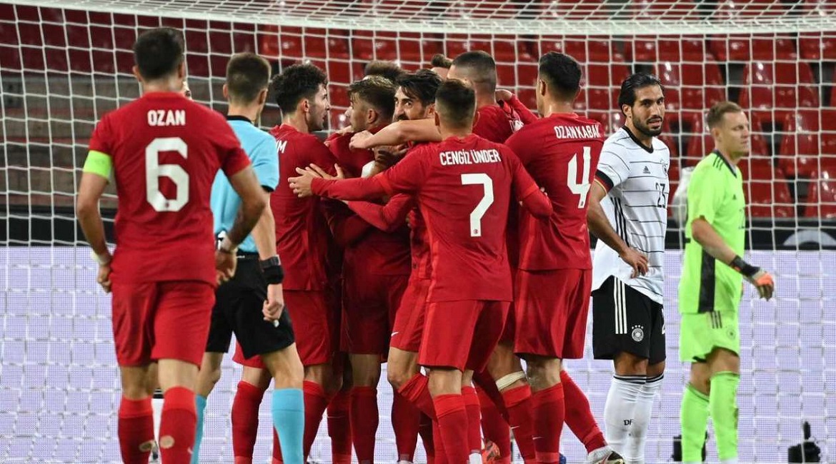 ހަލަނޑު ފެނުނު މެޗުން ޖަރުމަނު އެއްވަރުވެގެން ނިމިއްޖެ