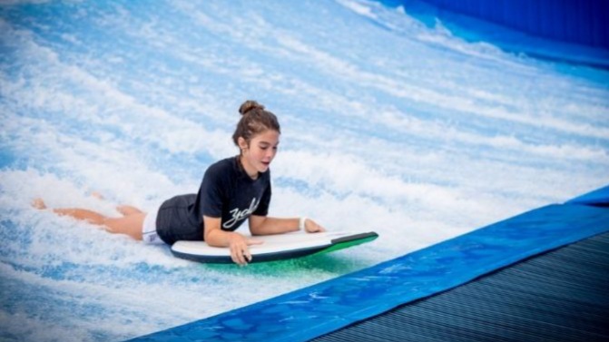 ރާއްޖޭގެ ފުރަތަމަ ސަރފް ސިމިއުލޭޓަރ ރަންދެލި ރިސޯޓްގައި