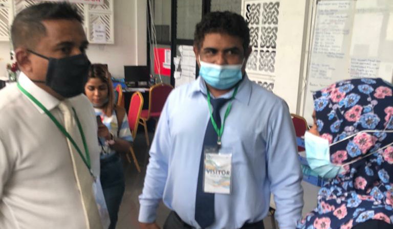 ފާޑުކިޔުންތަކާއިއެކު އިކްރާމް އެންމެފަހުން ޝިފްނާއާއި، ޢާއިލާގެ ކިބައިން މަޢާފަށް އެދިއްޖެ