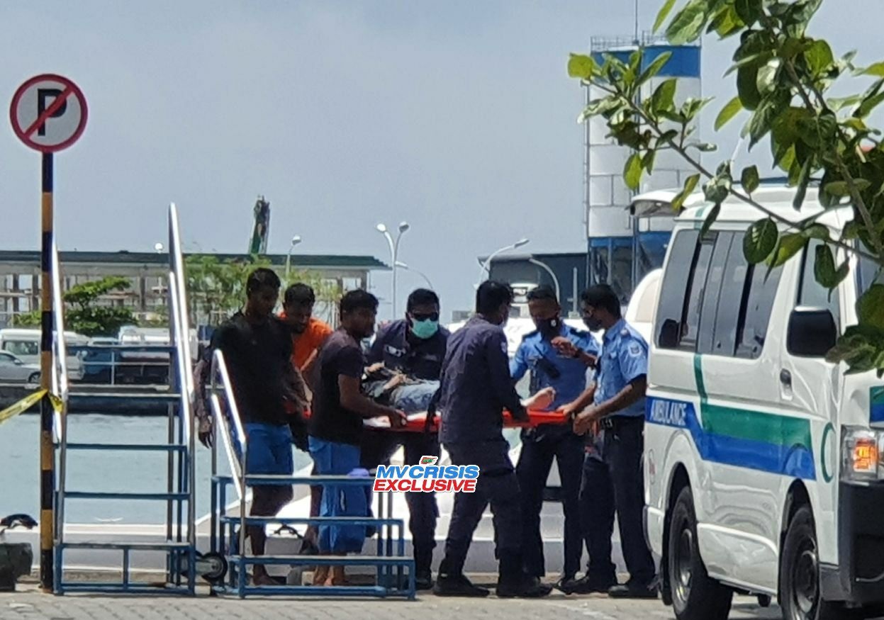 މަރުވެފައި އޮއްވާ ފެނުނު ޒުވާނާގެ ތަޚްޤީޤަށް އާންމުންގެ އެހީއަށް އެދިއްޖެ