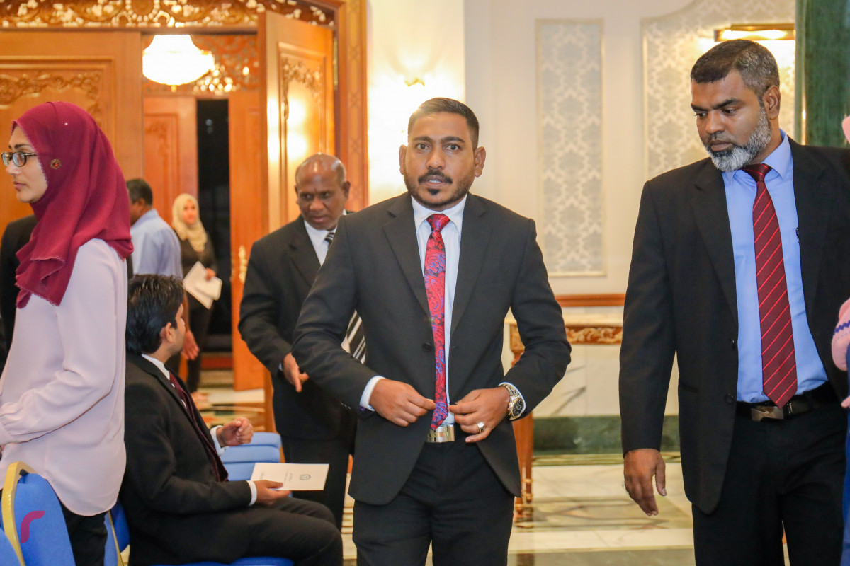 އެހެން ޤައުމުތަކުގެ މަސްލަހަތު އިސްކުރުމަކީ ޤާނޫނު އަސާސީގެ ބާރު ކަނޑުވާލުން: ޝުޖާއު