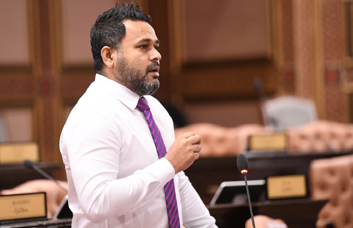 ސަރުކާރުން ވަނީ ޤާނޫނު ވިއްކުމުގެ ބޮޑު ވިޔަފާރިއެއް ފަށާފައި: ޝިޔާމް