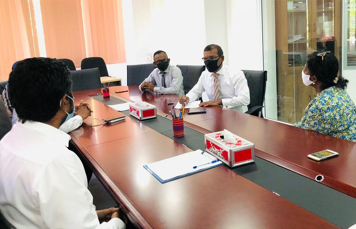 ރައީސް ނަޝީދު މާލެ ސިޓީ ކައުންސިލާއި ބައްދަލު ކުރައްވައިފި