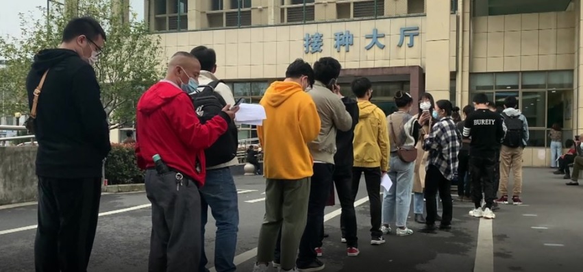 ތަހުލީލުކުރުމަށް އާންމުންނަށް ހުޅުވާލުމުން އެތައް ސަތޭކަބަޔަކު ވެކްސިން ޖެހުމަށް ކިއު ހަދައިފި