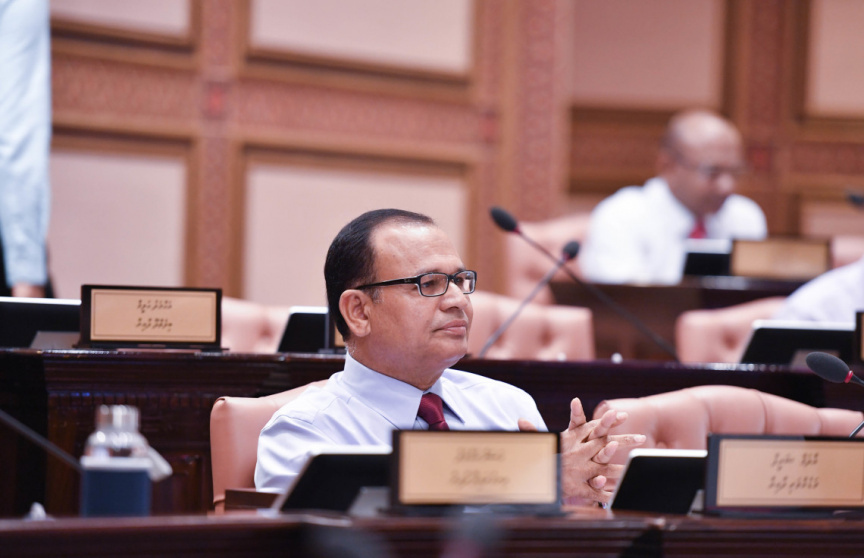 ބޭރުން ލިބުނުހާ ފައިސާ ބައިއަޅައިގެން ބަހައި ހުސްކޮށްފި: އާދަމް ޝަރީފް 