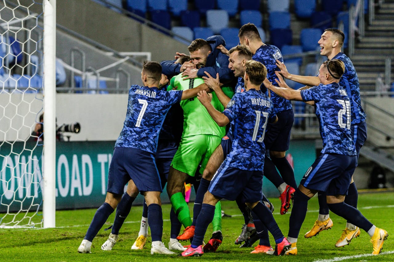 ސްލޮވާކިޔާ ކޮލިފައިވުމުގެ އުންމީދުގައި