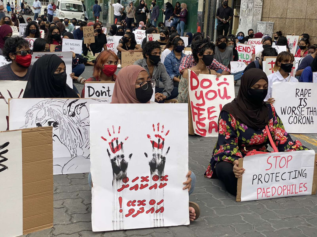 14 އަހަރުގެ ކުއްޖަކާ ޖިންސީގުޅުން ހިންގަން އުޅުނު މީހާގެ ބަންދަށް 15 ދުވަސް ޖަހައިފި