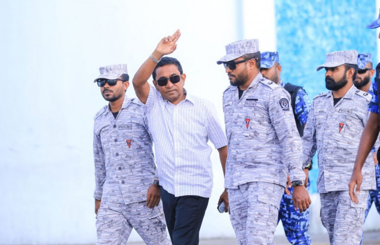 ކޮންމެފަދަ ޙާލަތެއްގައިވެސް ޤައުމު ދޫކޮށް ނުދާނަން: ރައީސް ޔާމީން