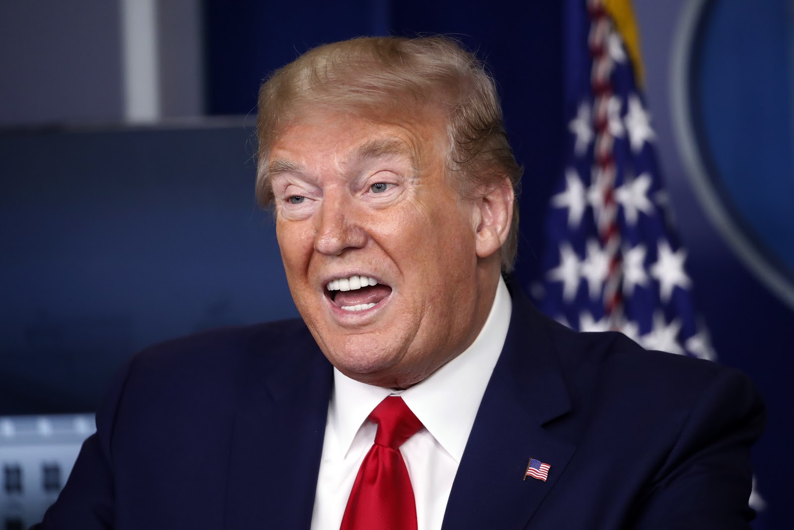 ވޯޓުގައި ފުރަތަމަ ލިބިފައޮތް ކުރިއެރުން ގެއްލިގެން ދިޔައީ މުޢުޖިޒާތަކުން: ޓްރަމްޕް