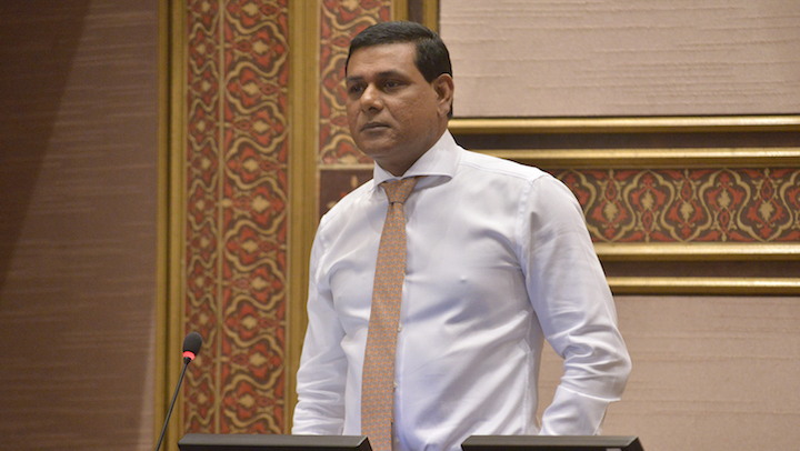 ސިޔާމް ގޮވާލެއްވީ ބަޖެޓް އަބުރާ ގެންދިއުމަށް