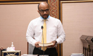 2021 ވަނަ އަހަރުގެ ނިޔަލަށް ރާއްޖޭގެ ދަރަނި 82.8 ބިލިއަން ރުފިޔާއަށް އަރާނެ: އަމީރު