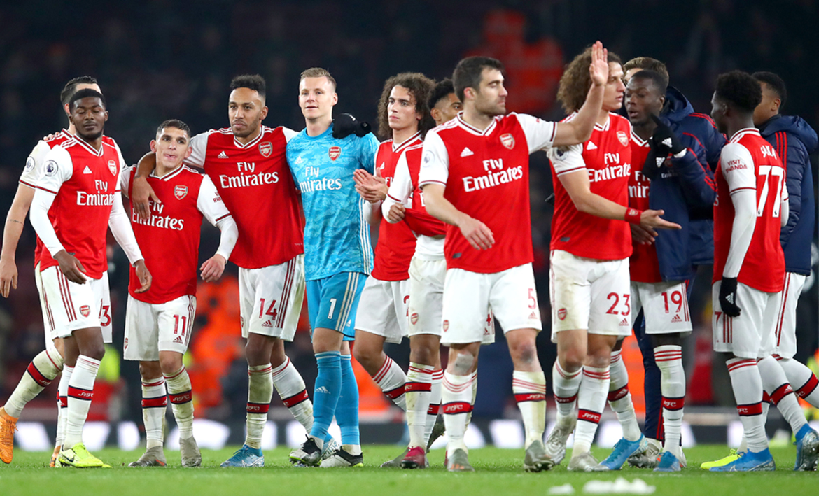 އިނގިރޭސިވިލާތުގައި ސަޕޯޓަރުން ވައްދާ ފުރަތަމަ ކުލަބަކަށް އާސެނަލް