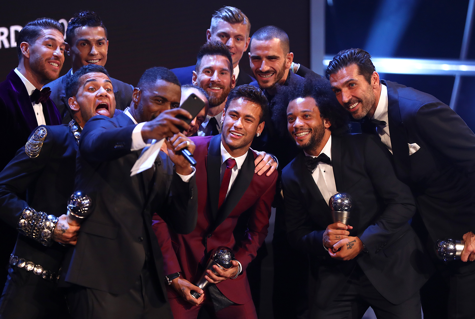 ފީފާ އެވޯޑް އަންނަމަހު 17ގައި