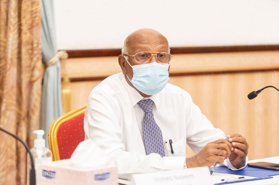 މާދަމާގެ ޖަލްސާގައި މިނިސްޓަރ ނަސީމު، ދެ ސުވާލަކަށް ލިޔުމުން ޖަވާބު ދެއްވަން ޖެހިއްޖެ