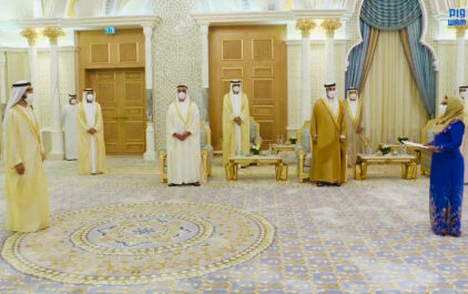 އައު ސަފީރު ޔޫއޭއީގެ ނާއިބު ރައީސްއަށް ފަތްކޮޅު ހަވާލުކުރައްވައިފި