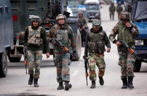 ކަޝްމީރުގެ 75 ސިޔާސީ ލީޑަރަކު އިންޑިއާ ސަރުކާރުން ހައްޔަރު ކޮށްފި