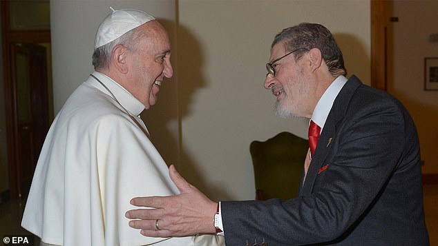 ކޯވިޑަށް ޕޮޒިޓިވް ވެގެން، ޕޯޕުގެ އަމިއްލަ ޑޮކްޓަރު މަރުވެއްޖެ