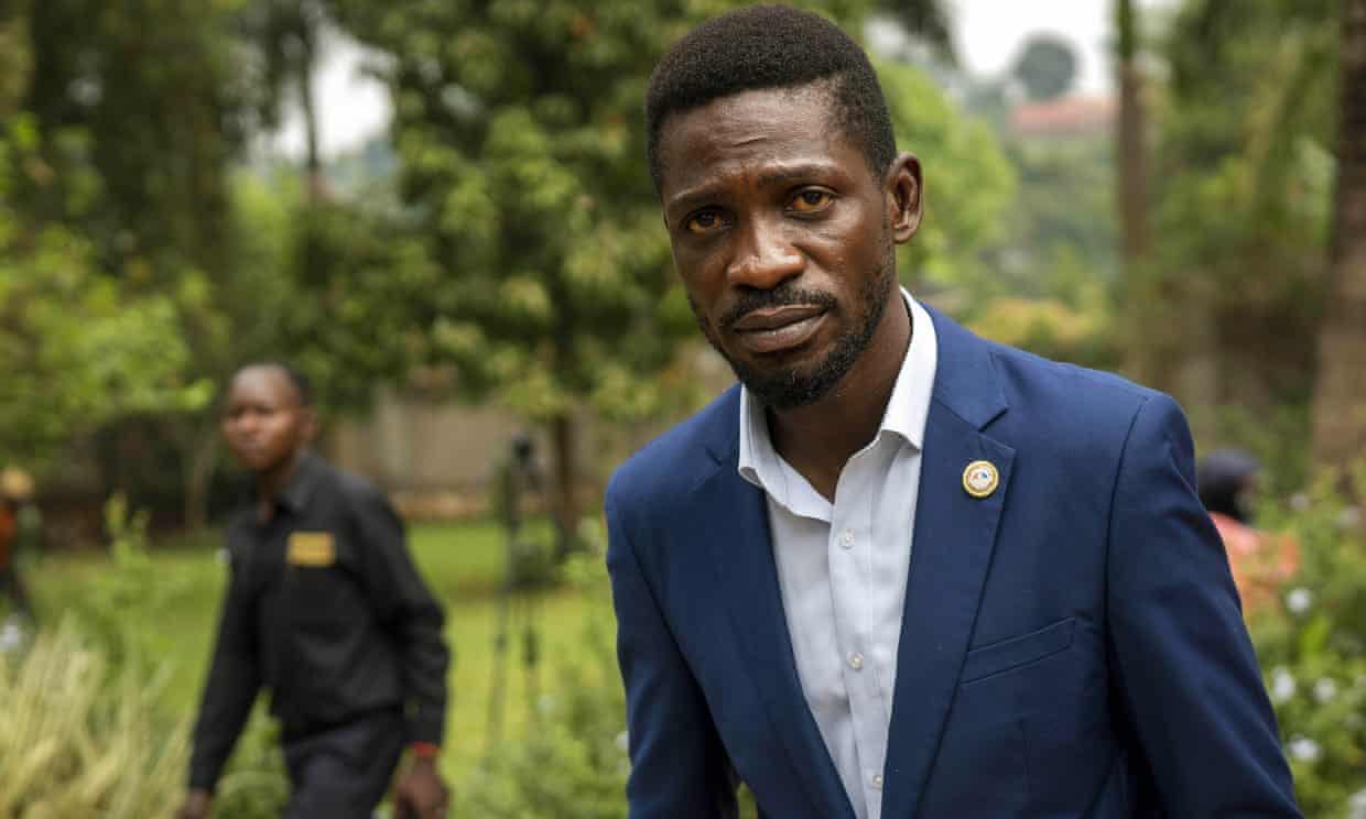 ޔޫގެންޑާގެ އިދިކޮޅު ލީޑަރު މިނިވަން ކުރުމަށް ކޯޓުން އަމުރު ކޮށްފި