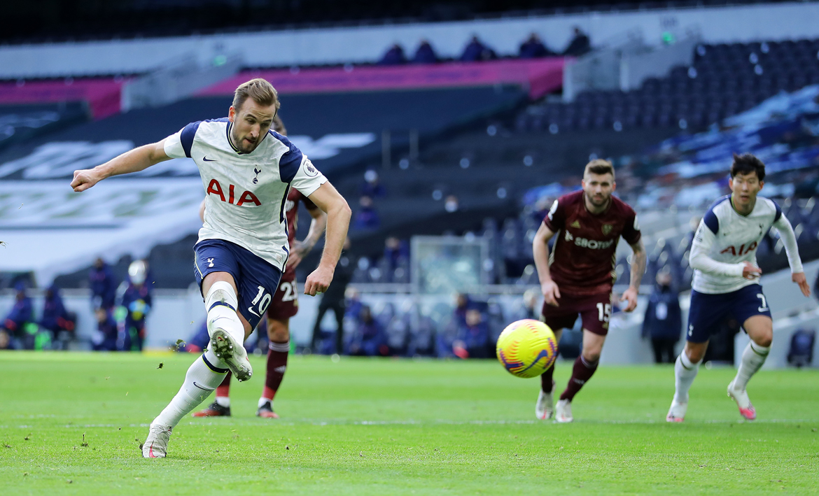 ޓޮޓެންހަމް 3 ވަނައަށް ޖެހިލައިފި