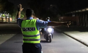 ފިލަން އުޅެނިކޮށް ދެ ސައިކަލްގައި ޖެހި އެކްސިޑެންޓް ވެއްޖެ