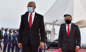 ދައުލަތުގެ 3 ބާރުގެ ވެރިން ޖެއްސެވުމުން ވެކްސިނާމެދު ސުވާލު އުފައްދާނެ ޖާގައެއް ނެތް: ޢިމްރާން