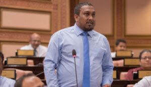 ރައްޔިތުންގެ މެޖޯރިޓީ ގޮވަނީ އިންޑިއާ އަސްކަރީ ސިފައިން މިޤައުމުން ފޭބުމަށް: މޮސްޓާ