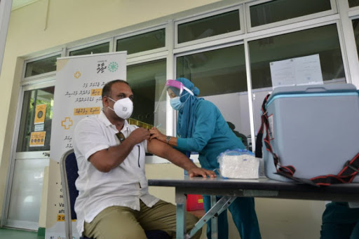 ވެކްސިން ފުރިހަމަކުރި މީހުންގެ އަދަދު 321،000 އިން މައްޗަށް