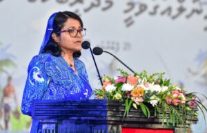31 ސިޔާސީ މުވައްޒަފުން ތިބީ ހަމައެކަނި ހެރިޓޭޖް މިނިސްޓްރީއަކު، ނޫންކަމަށް ބުނެފި