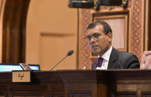 ރާއްޖެ ބަނގުރޫޓުވާން ދާއިރު މަޖިލީހުގެ ރިޔާސަތުގައި އިންނަން ޖެހުމަކީ ލަދުވެތިކަމެއް: ނަޝީދު