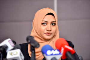 ޝިމާޒަށް ދިން ޙަމަލާ ކުށްވެރިކުރަން، ކޮރަޕްޝަން ހުއްޓުވުމަށް ފަހަތަކަށް ނުޖެހޭނަން: ނަހުލާ