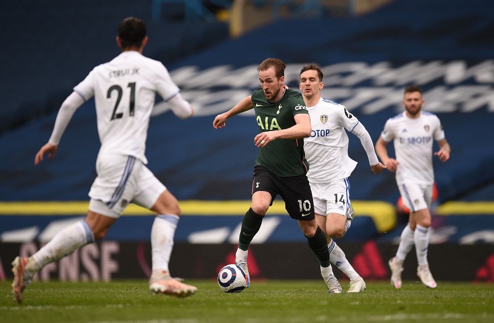 ލީޑްސް އަތުން ބަލިވެ ޓޮޓެންހަމް ގަދަ ހަތަރަކަށް ވަނުމަށް އިތުރު ހުރަސްތަކެއް