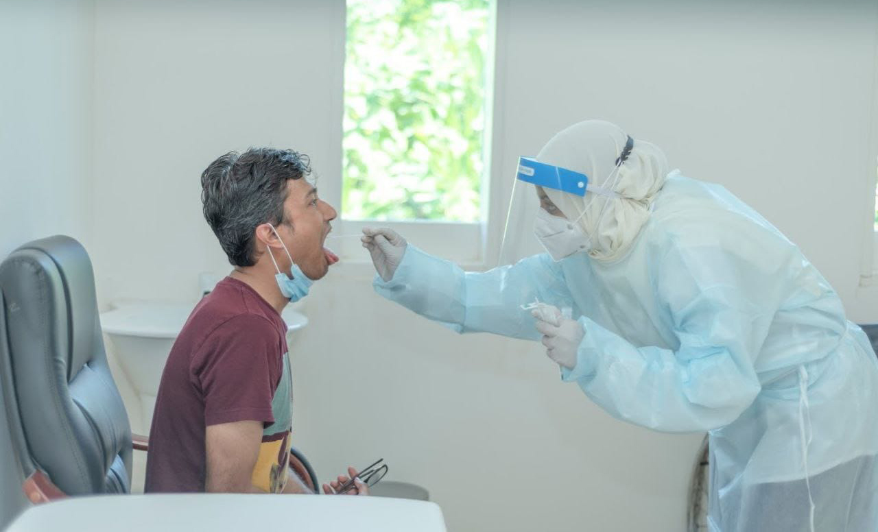 ވެކްސިން ނުޖަހާ މީހުން ރިލީޒް ސާމްޕަލްއަށް ފައިސާ ދައްކަން ޖެހޭ ގޮތަށް ހަދައިފި