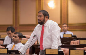 ގާސިމްވެސް ޓެކްސް ބިލަށް ވޯޓެއް ނުދެއްވާ، މިއަދު މަޖިލިހަށް ވަޑައެއް ނުގަންނަވާ