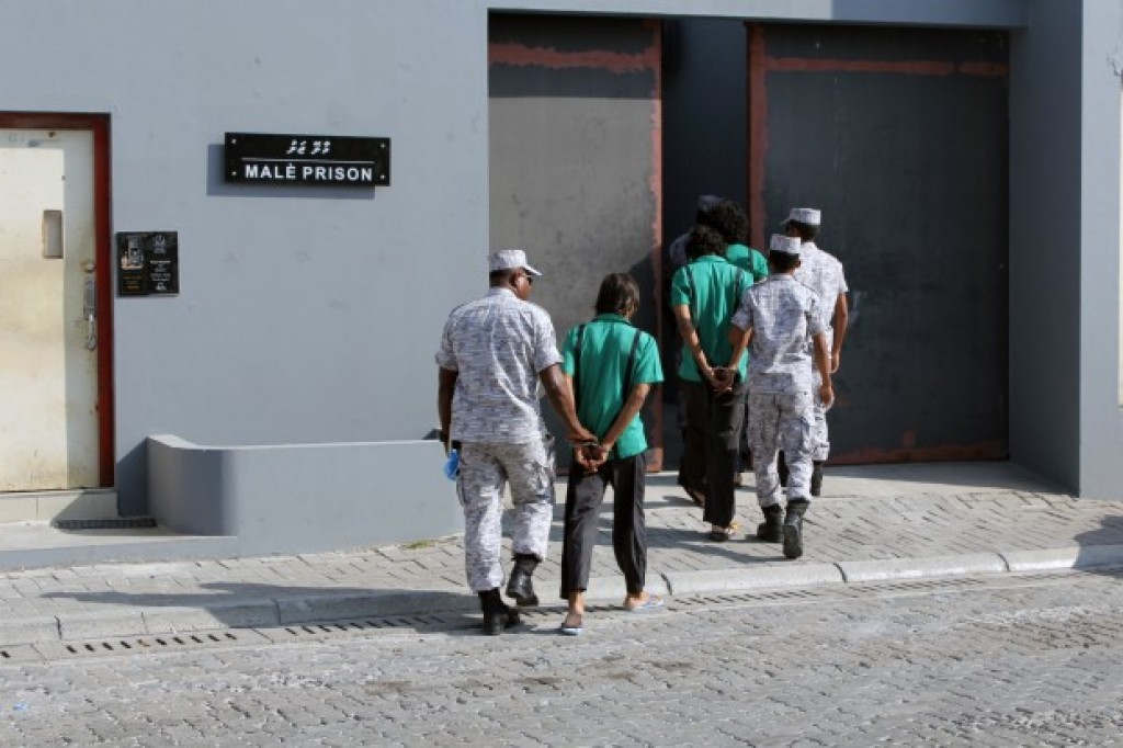 ހުކުމް ތަންފީޒުކުރަމުން ދިޔަ ގައިދީއަކު މަރުވެއްޖެ