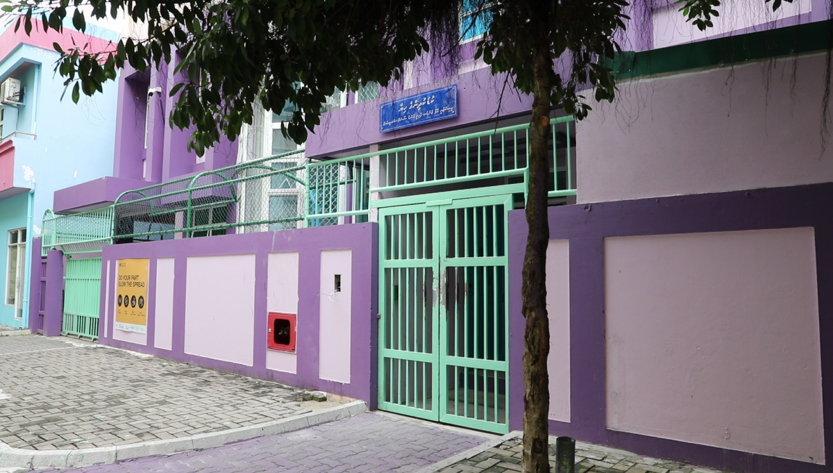 ޒެނީޝާއާއި، ބަޝީރަށް ދަޢުވާ ނުކުރެވުނު، ދައުވާ ކުރީ 13 ފުލުހަކަށް