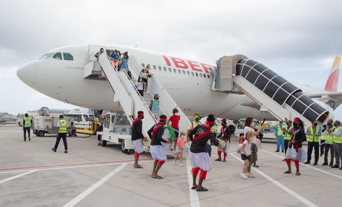 ސްޕެއިންގެ ގައުމީ އެއާލައިނުން ރާއްޖެއަށް އަލަށް ދަތުރުތައް ފަށައިފި