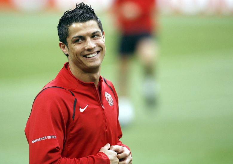 ރޮނާލްޑޯ އެނބުރި ޔުނައިޓެޑަށް