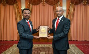 ދިވެހި ބަހުގެ އެކެޑަމީގެ ރައީސަކަށް ޑރ. އަޝްރަފް