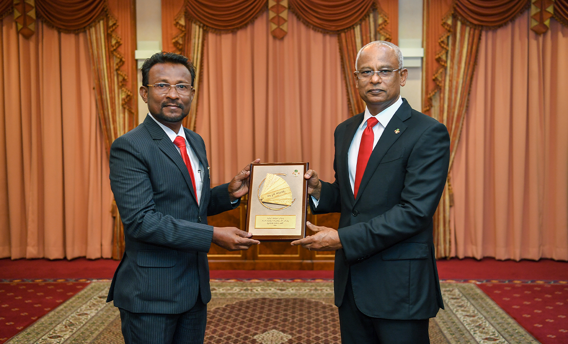 ދިވެހި ބަހުގެ އެކެޑަމީގެ ރައީސަކަށް ޑރ. އަޝްރަފް