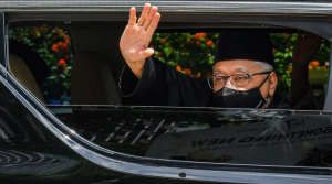 މެލޭޝިއާގެ އާ ބޮޑުވަޒީރަށް ކެބިނެޓް ހުވާކުރުމުގެ ރަސްމިއްޔާތުގައި ބައިވެރިވެ ވަޑައެއް ނުގެންނެވުނު