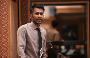 ބަރުލަމާނީ ޕެޓިޝަނަކީ ސަރުކާރާއި ދެކޮޅު އެއްޗެއް ނޫން: ފިރުޝާން