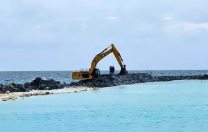 ފޯކައިދޫ ބަނދަރުގެ ބޭރުތޮށީގެ މަސައްކަތް ފަށައިފި