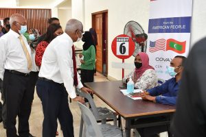 ވެކްސިން ޕްރޮގުރާމް ކުރިއަށްދާ ގޮތް ރައީސް އޮޅުންފިލުވައިފި