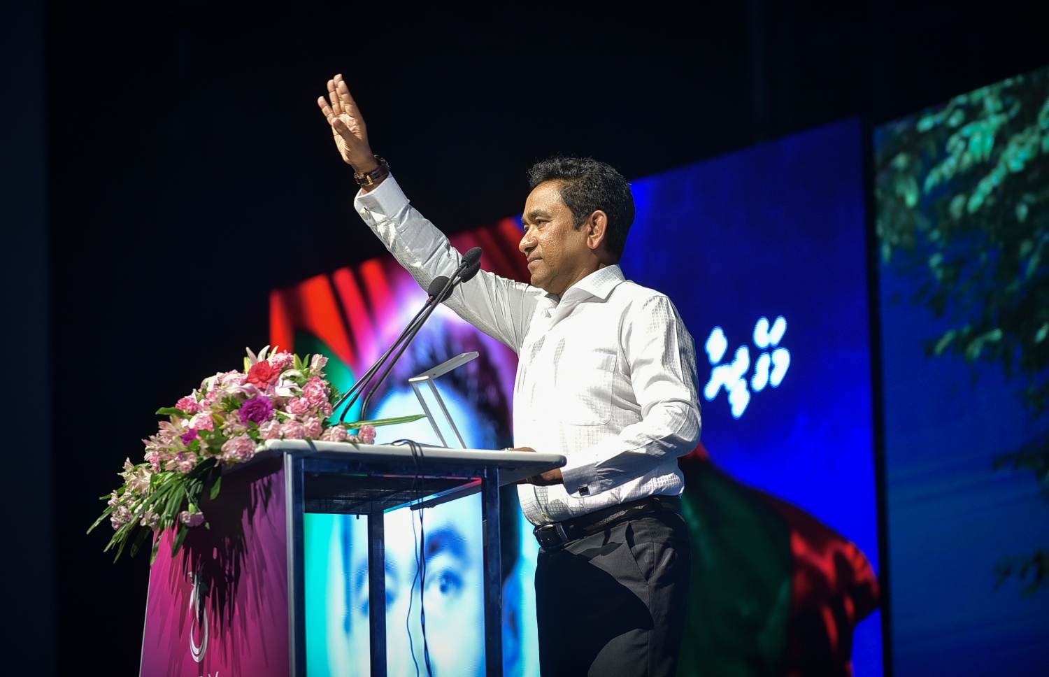 ޓިކެޓްދިނީ އަސާސީ ގަވާއިދާއި އެއްގޮތަށް، ބިރުގަތަސް ރިޔާސީ ކެނޑިޑޭޓަކީ ޔާމީން: އަދުރޭ