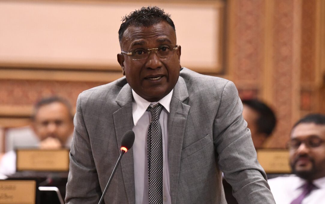 ލީޑަރުންގެ ތެރެއިން ޚިޔާނާތުގެ ފައިސާގައި ނުޖެހެނީ އަޅުގަނޑު އެކަނި: ޖާބިރު