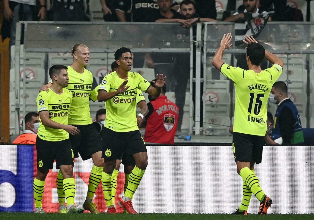 ބެސިކްޓާސްކް އަތުން ޑޯޓްމަންޑްއަށް އުނދަގޫ މޮޅެއް