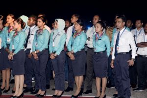 ކެބިން ކުރޫއިންވެސް އާދީއްތައިން ފެށިގެން ދަތުރުނުކުރަން ނިންމައިފި