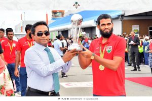 ސާފް ޗެމްޕިއަންޝިޕްގައި ދިވެހި ޓީމަށް ކާމިޔާބީއަށް ޔާމީން އެދިވަޑައިގެންފި