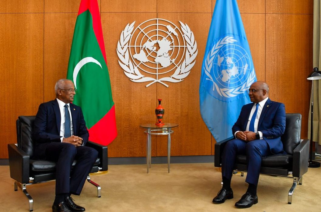 ރާއްޖެއަށާއި، މިނިސްޓަރ ޝާހިދަށް ދުނިޔޭގެ ވެރިންގެ ތައުރީފް