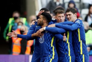 ޗެލްސީ މޮޅުވިއިރު، ކްރިސްޓަލް ޕެލެސް އަތުން ސިޓީ ބަލިވެއްޖެ